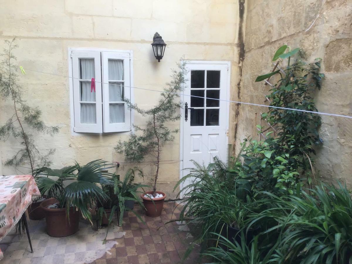 Maria Townhouse Heart Of Victoria B&B Exterior foto
